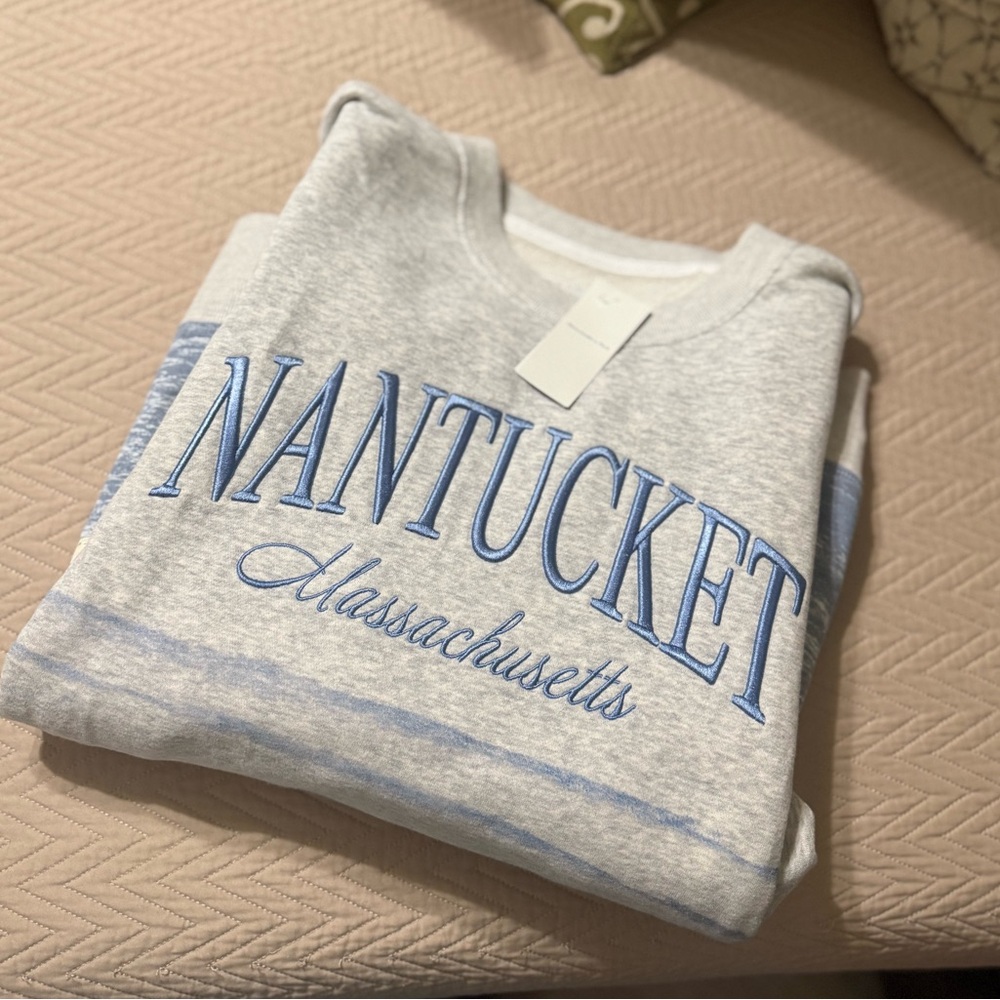 Abercrombie & Fitch East Coast Vintage Nantucket Mass Sweatshirt - Picture 2 of 10